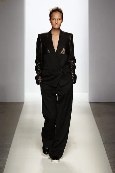 Look 1
